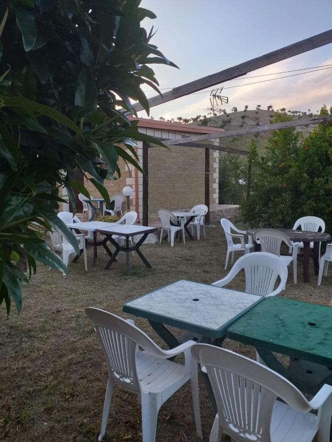 Affittacamere El Mojito Calopezzati Exteriör bild